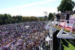 Dożynki Jasnogórskie -  przemówienie Prezydenta RP /fot. B. Półrolnik/