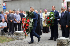 Galeria zdjęć z obchodów powstania NSZZ „Solidarność” oraz rocznicy pierwszego na Górnym Śląsku strajku w fabryce „Fazos” w Tarnowskich Górach /fot. A. Karendał/