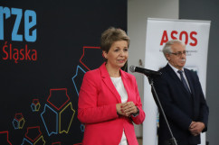 Fotogaleria składająca się z 4 zdjęć , które dotyczą wizyty wiceminister rodziny Aliny Nowak w Zabrzu/fot. I.Matuszewska