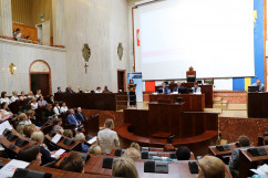 Galeria zdjęć z briefingu prasowego oraz spotkania nt. rządowego programu 