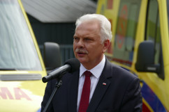 Wiceminister zdrowia Waldemar Kraska przemawia do uczestników wydarzenia/fot. A. Kucharzewska