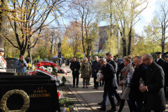 Fotogaleria z odwiedzin cmentarzy i mogił w przededniu Wszystkich Świętych/fot. I. Matuszewska