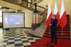 Briefing prasowy Wojewody Śląskiego dotyczący tarczy antykryzysowej /fot. A. Księżnik/