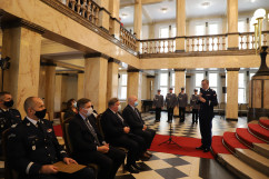 Komendant wojewódzki Policji w Katowicach przemawia do uczestników uroczystości/fot. I. Matuszewska