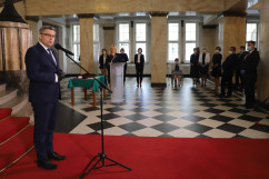 Wręczenie odznaczeń państwowym pracownikom służby zdrowia /fot. A. Księżnik/