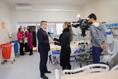 Galeria zdjęć z otwarcia nowoczesnego OIOMu w szpitalu MSWiA w Katowicach /fot. A. Karendał/