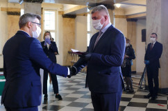 Wręczenie odznaczeń państwowym pracownikom służby zdrowia /fot. A. Księżnik/