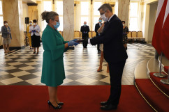 Wręczenie odznaczeń państwowym pracownikom służby zdrowia /fot. A. Księżnik/