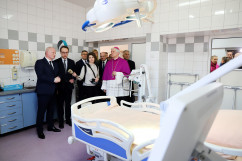 Galeria zdjęć z otwarcia nowoczesnego OIOMu w szpitalu MSWiA w Katowicach /fot. A. Karendał/