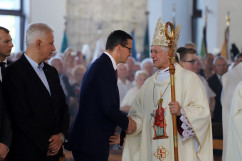 Galeria zdjęć z obchodów w Jastrzębiu-Zdroju z udziałem premiera Mateusza Morawieckiego oraz wojewody Jarosława Wieczorka /fot. A. Karendał/
