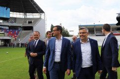 Wizyta premiera Mateusza Morawieckiego na Stadionie im. Ernesta Pohla w Zabrzu /fot. A. Księżnik/