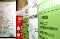 Galeria zdjęć z konferencji z okazji urodzin numeru alarmowego 112 z udziałem wojewody śląskiego Jarosława Wieczorka /fot. Anna Karendał/