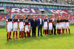 Wizyta premiera Mateusza Morawieckiego na Stadionie im. Ernesta Pohla w Zabrzu /fot. A. Księżnik/