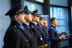 Galeria ze zdjęciami z konferencji z udziałem wicewojewody Mariusza Trepki, która odbyła się z okazji 95. Rocznicy utworzenia Policji Województwa Śląskiego i powrotu części Górnego Śląska do Polski /fot. K. Kamasiński/