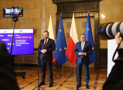 Wojewoda i Minister Grzegorz Puda podczas konferencji