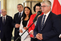Konferencja prasowa podsumowująca wyniki naboru wniosków w ramach II edycji Programu Inwestycji Strategicznych - wypowiedź posła A. Gawędy /fot. A. Księżnik/