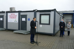 Premier Mateusz Morawiecki przemawia do dziennikarzy podczas konferencji prasowej/foto: I. Matuszewska