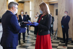 Wręczenie odznaczeń państwowym pracownikom służby zdrowia /fot. A. Księżnik/