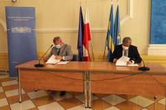 Podpisanie umów w ramach RFRD w Starostwie Powiatowym w Gliwicach /fot. A. Księżnik/