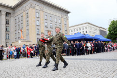 Zdjęcia z wojewódzkich obchodów Święta Narodowego Trzeciego Maja, 98. rocznicy wybuchu III powstania śląskiego oraz 90. urodzin gmachu ŚUW /fot. A. Karendał, A. Księżnik/