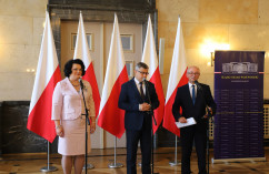 Galeria zdjęć z briefingu prasowego dot. odbudowy linii kolejowej nr 182 z Tarnowskich Gór do Zawiercia /fot. A. Księżnik/