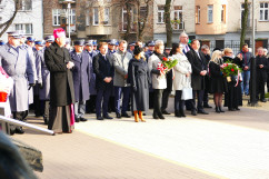 Odsłonięcie pomnika poświęconego funkcjonariuszom służb mundurowych oraz urzędnikom państwowym i samorządowym w Sosnowcu.