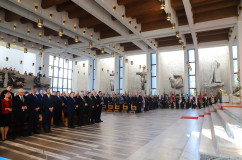 Galeria zdjęć z obchodów w Jastrzębiu-Zdroju z udziałem premiera Mateusza Morawieckiego oraz wojewody Jarosława Wieczorka /fot. A. Karendał/