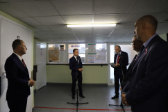 Galeria zdjęć z uroczystego przekazania nowego mammografu dla szpitala w Jaworznie /fot. A. Księżnik/