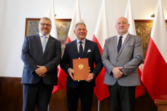 Podpisanie umów maluch+