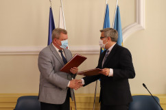 Podpisanie umów w ramach RFRD w Starostwie Powiatowym w Gliwicach /fot. A. Księżnik/
