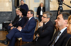 Galeria zdjęć z podpisania umowy na dofinansowanie projektu zakładającego dofinansowanie infrastruktury tramwajowej w Aglomeracji Śląsko-Zagłębiowskiej.