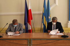 Podpisanie umów w ramach RFRD w Starostwie Powiatowym w Gliwicach /fot. A. Księżnik/
