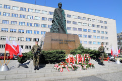 Zdjęcia z obchodów 146. rocznicy urodzin Wojciecha Korfantego /fot. Anna Karendał/
