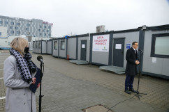 Premier Mateusz Morawiecki przemawia do dziennikarzy podczas konferencji prasowej/foto: I. Matuszewska