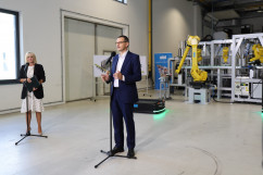 Wizyta premiera Mateusza Morawieckiego w firmie AIUT w Gliwicach /fot. A. Księżnik/