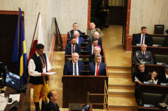 Obchody Narodowego Dnia Powstań Śląskich - wojewoda śląski Jarosław Wieczorek wraz z wicewojewodą Janem Chrząszczem uczestniczą w uroczystej sesji Sejmu Śląskiego z okazji 100. rocznicy powrotu Górnego Śląska do Polski /fot. ŚUW/