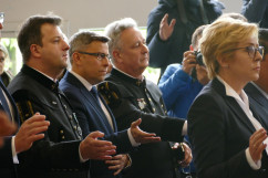 Zdjęcia z uroczystości odsłonięcia tablicy upamiętniającej tragiczną śmierć górników w KWK Zofiówka /fot. A. Kucharzewska/