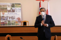 Uroczystość podpisania umów na realizację inwestycji w ramach Rządowego Funduszu Rozwoju Dróg oraz programu Senior+ /fot. A. Księżnik/