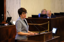 Galeria zdjęć z briefingu prasowego oraz spotkania nt. rządowego programu 