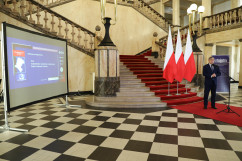 Briefing prasowy Wojewody Śląskiego dotyczący tarczy antykryzysowej /fot. A. Księżnik/