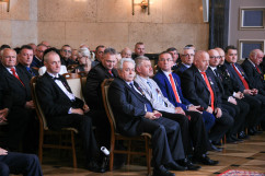 Zdjęcia z uroczystości wręczenia Krzyży Zasługi członkom i działaczom PCK /fot. Bartosz Półrolnik/