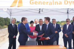 Fotogaleria z uroczystego podpisania umowy na zaprojektowanie i wybudowanie ostatniego brakującego odcinka autostrady A1 w województwie śląskim / fot. I. Matuszewska