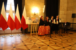 Występ Zespołu Pieśni i Tańca 