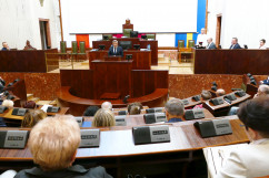 Spotkanie z dyrektorami szpitali ws. wsparcia dla placówek służby zdrowia /fot. B. Półrolnik/