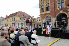 Galeria zdjęć z obchodów powstania NSZZ „Solidarność” oraz rocznicy pierwszego na Górnym Śląsku strajku w fabryce „Fazos” w Tarnowskich Górach /fot. A. Karendał/