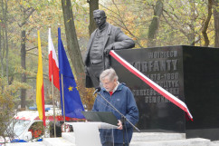 W Warszawie odsłonieto pomnik Wojciecha Korfantego /fot. A.Kucharzewska/