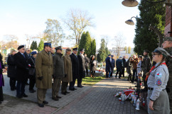 Fotogaleria z odwiedzin cmentarzy i mogił w przededniu Wszystkich Świętych/fot. I. Matuszewska