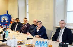 Galeria zdjęć z konferencji z okazji urodzin numeru alarmowego 112 z udziałem wojewody śląskiego Jarosława Wieczorka /fot. Anna Karendał/