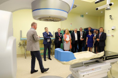 Otwarcie Centrum Radiochirurgii Nowotworów w Zakładzie Radioterapii gliwickiego Centrum Onkologii.