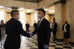 Wręczenie odznaczeń państwowym pracownikom służby zdrowia /fot. A. Księżnik/